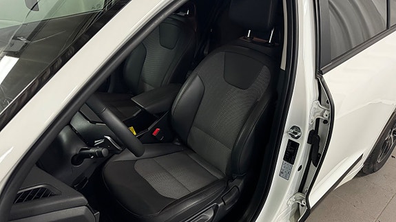 Kia Niro 11 of 22