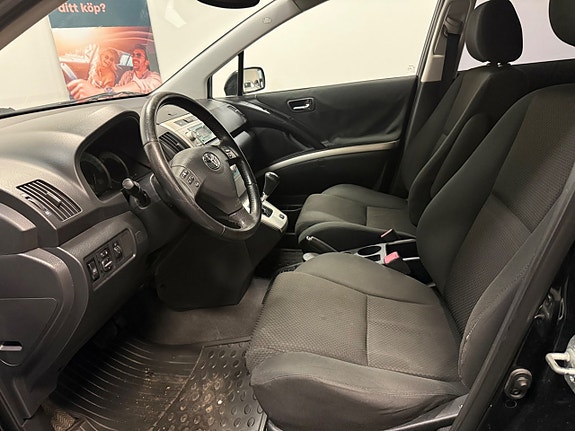 Toyota Corolla Verso 8 of 26