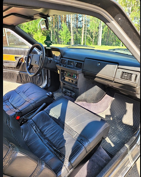 Volvo 262 3 of 4