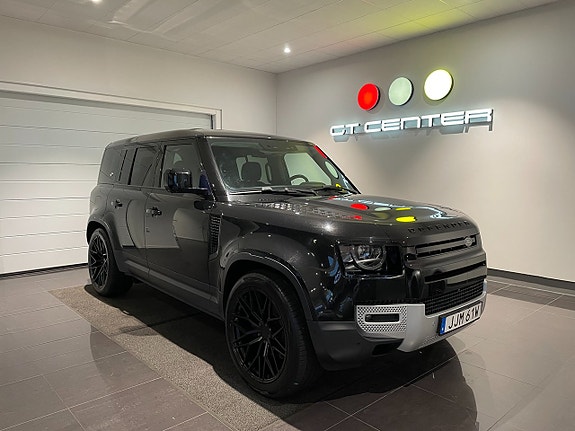 Land Rover Defender 110