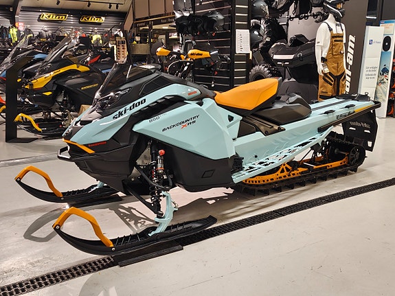 Ski-Doo Backcountry XRS 154 850 E-Tec 10" Display 2 of 4