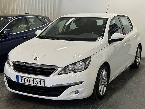 Peugeot 308 3 of 5