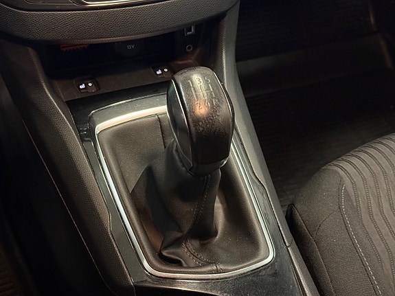 Peugeot 308 12 of 24