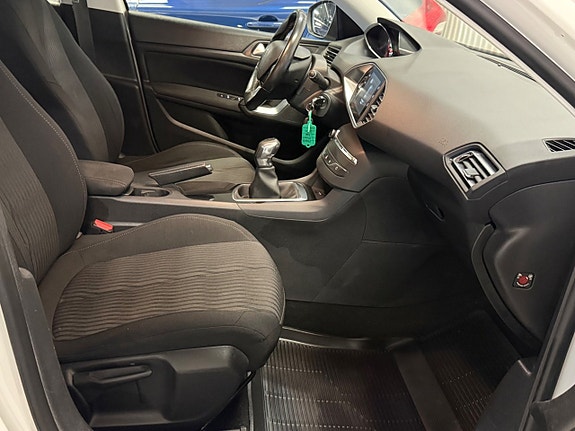 Peugeot 308 23 of 24