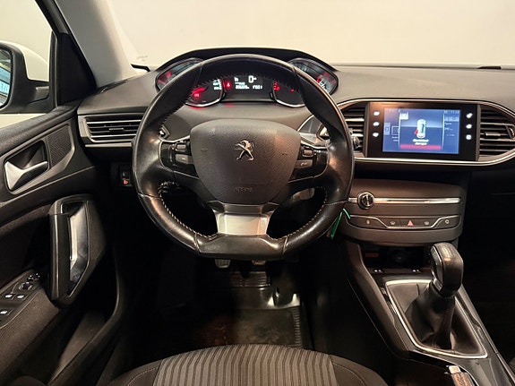 Peugeot 308 13 of 24