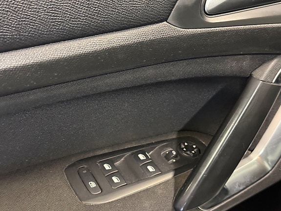 Peugeot 308 7 of 24