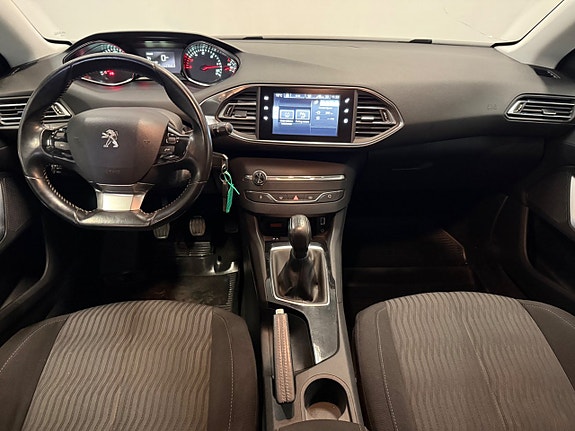 Peugeot 308 15 of 24