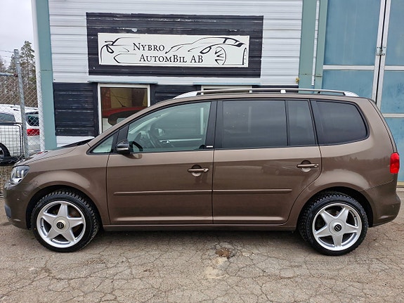Volkswagen Touran 13 of 15
