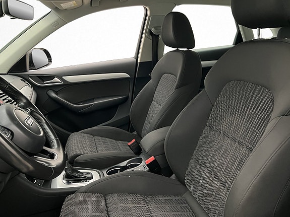 Audi Q3 8 of 23