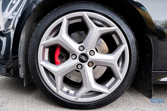 Ford Focus 21 of 24