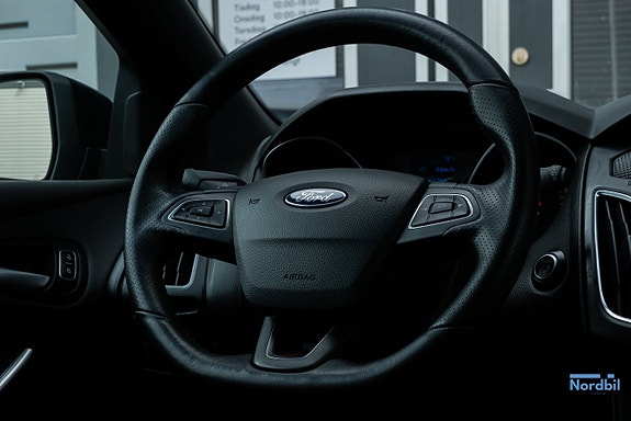 Ford Focus 15 of 24