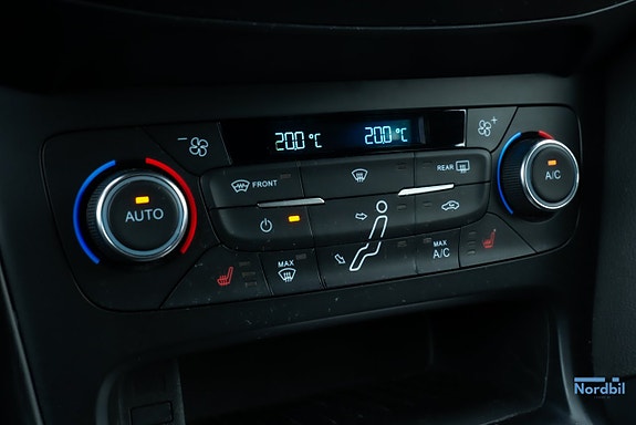 Ford Focus 11 of 24