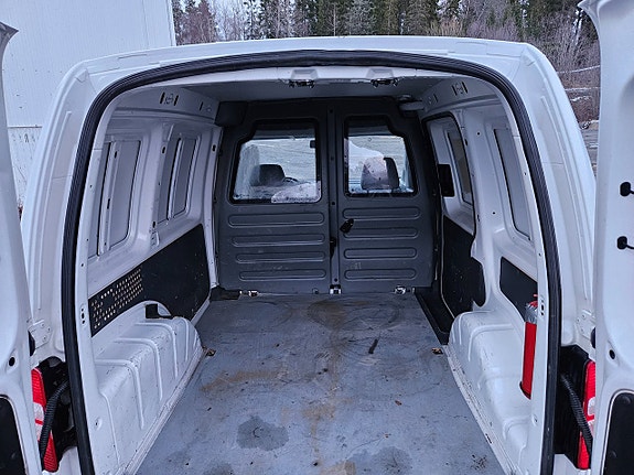 Volkswagen Caddy 5 of 5
