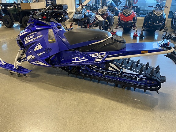 Yamaha Sidewinder MTX 162" LE 2 of 5