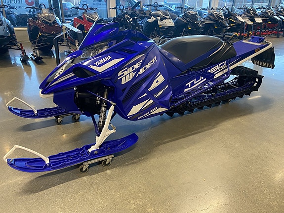 Yamaha Sidewinder MTX 162" LE