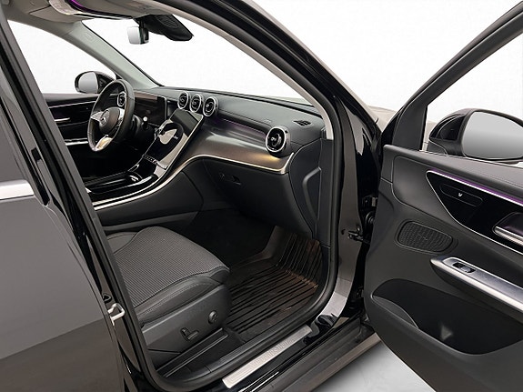 Mercedes-Benz GLC220 d 25 of 30