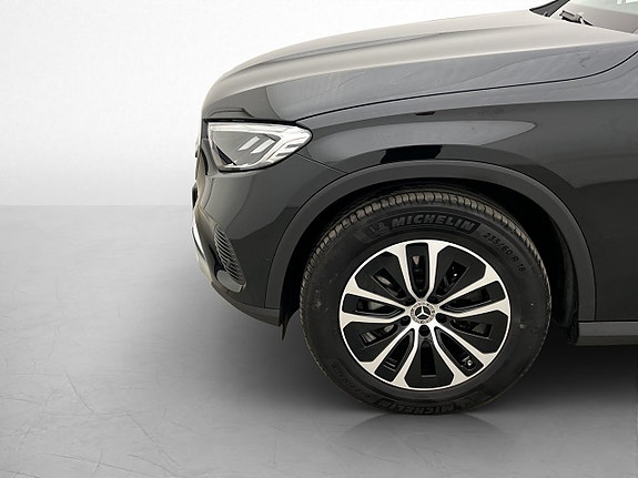 Mercedes-Benz GLC220 d 30 of 30
