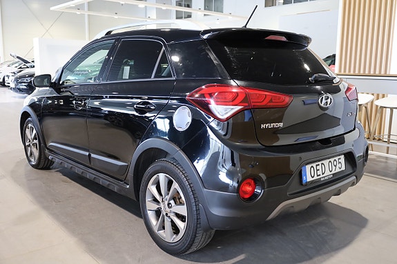 Hyundai i20 3 of 5