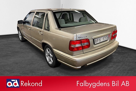 Volvo S70 4 of 5