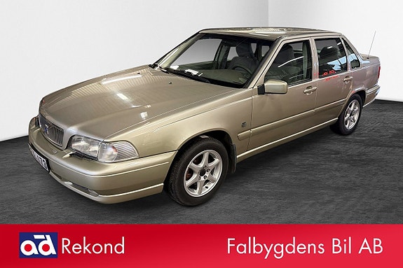 Volvo S70 2 of 5
