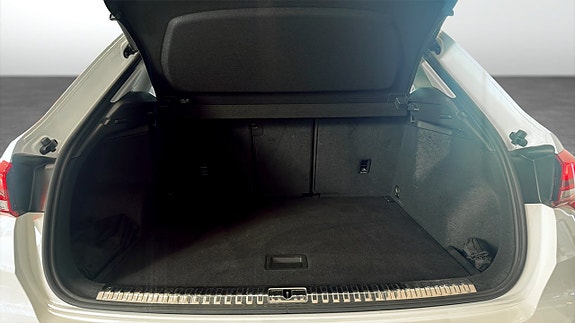 Audi Q3 12 of 15