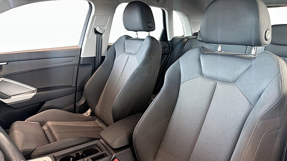 Audi Q3 8 of 15