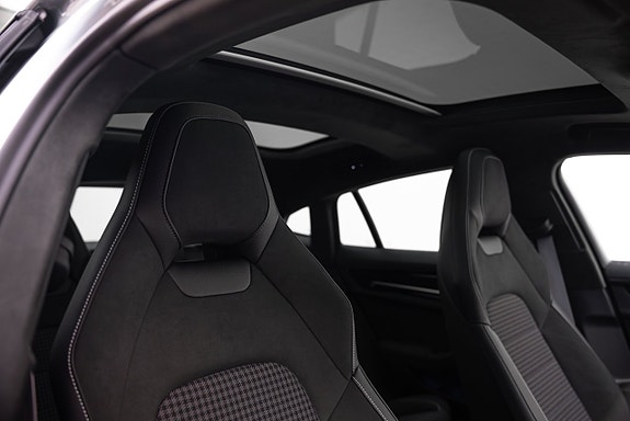 Porsche Panamera 4S 22 of 25