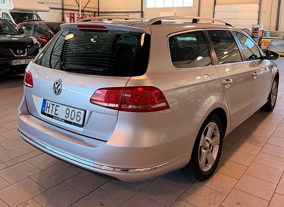 Volkswagen Passat 3 of 5