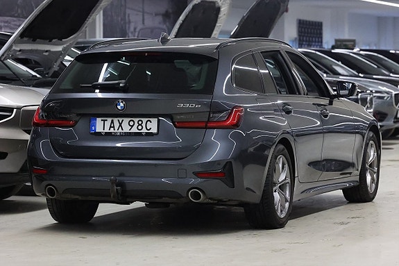 BMW 330e 7 of 21