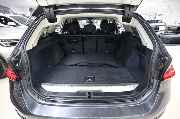 BMW 330e 9 of 21