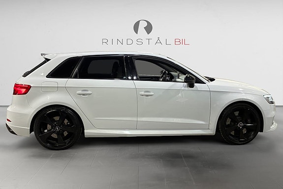 Audi RS3 8 of 17