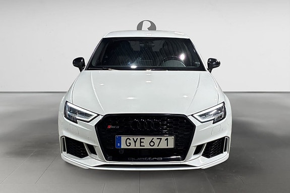Audi RS3 10 of 17