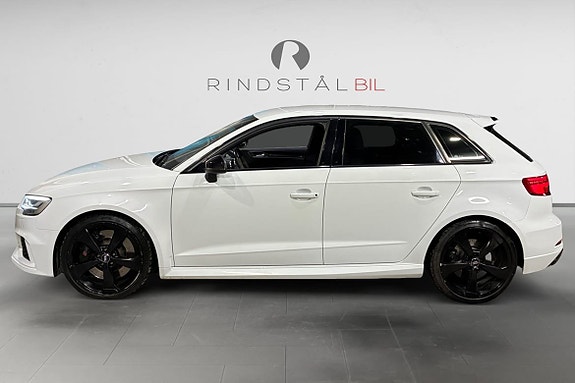 Audi RS3 4 of 17