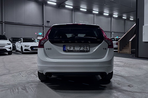 Volvo V60 5 of 5