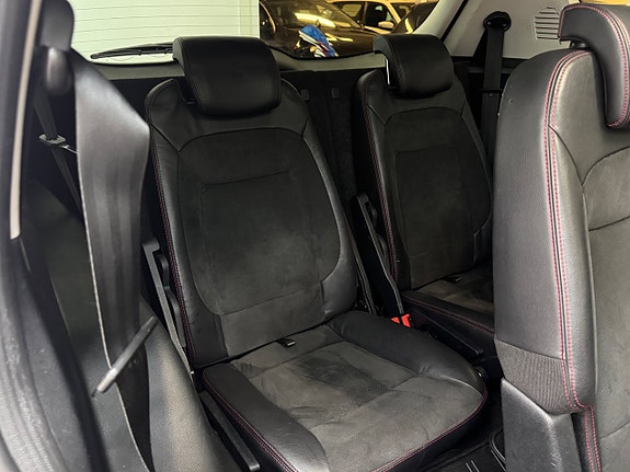 Ford S-MAX 18 of 22