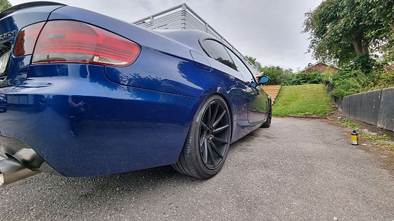 BMW 335d 3 of 5