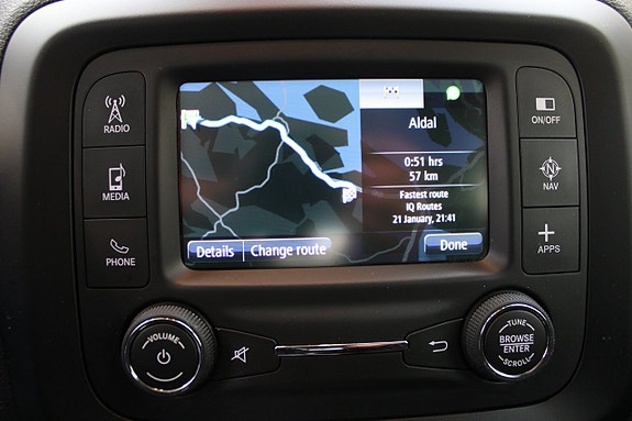 Jeep Renegade 11 of 12