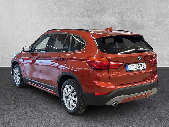BMW X1 3 of 5
