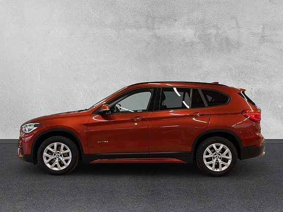 BMW X1 2 of 5