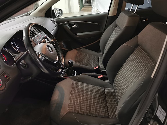 Volkswagen Polo 8 of 18