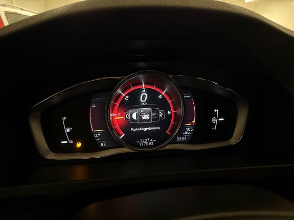 Volvo V60 14 of 23