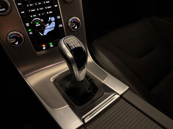 Volvo V60 15 of 23