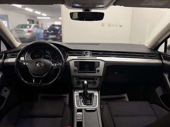 Volkswagen Passat 5 of 5