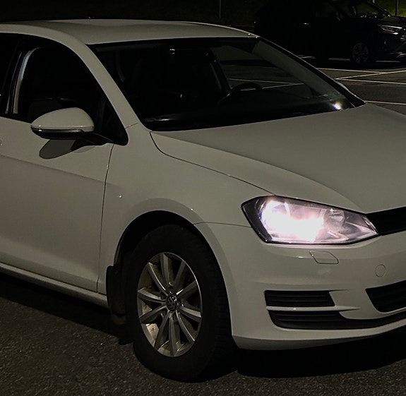 Volkswagen Golf VII 5 of 8