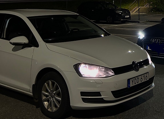 Volkswagen Golf VII 4 of 8