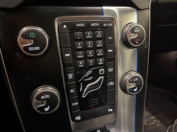 Volvo V40 16 of 16