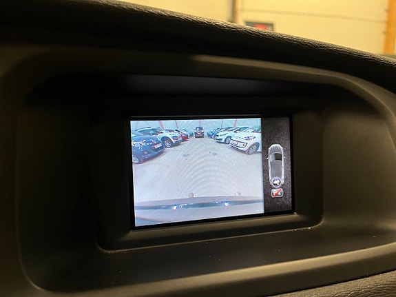 Volvo V40 15 of 16