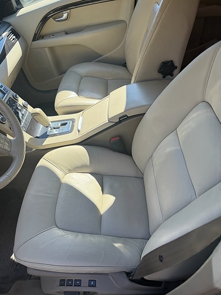 Volvo V70 5 of 5