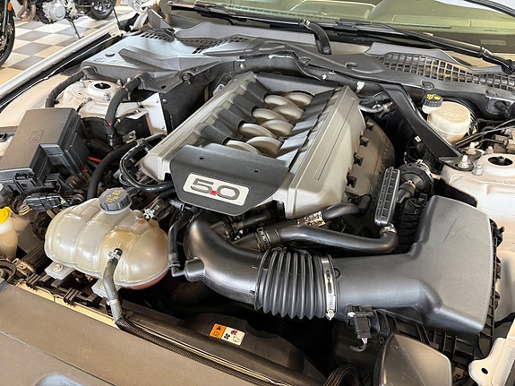 Ford Mustang 26 of 27