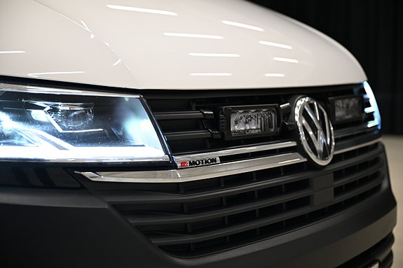 Volkswagen Transporter 13 of 28